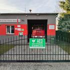  Pierwszy w Mamliczu defibrylator AED zamontowany został na budynku remizy fot. OSP...