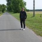 Radny Waldemar Baszak proponuje wprowadzenie na tym odcinku strefy zamieszkania. fot....