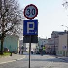 Tutaj informacje na znakach początkowym i końcowym są jasne. Tu strefa z pewnością jest...
