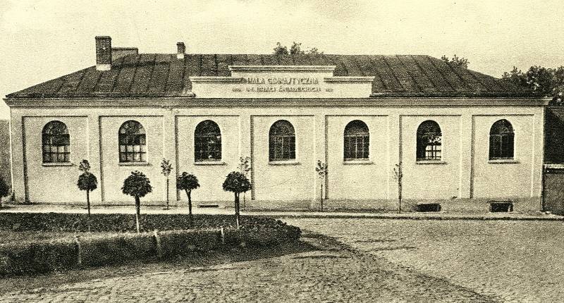 Hala gimnastyczna żnińskiego gimnazjum wzniesiona z inicjatywy dyrektora Jana Słomki w latach 1931-1934 fot. ze zbiorów Zbigniewa Zwierzykowskiego