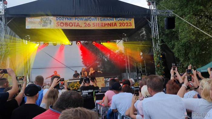 Część koncertowa przyciągnęła tłumy fot. Justyna Kulpińska