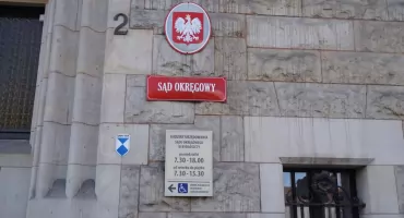 Nauczyciel ze Żnina siedzi w areszcie, oskarżony o gwałt na dwóch nieletnich chłopcach