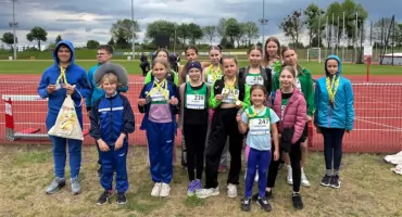 Na najwyższym stopniu lekkoatletycznego podium stanęły Iga Koralewicz, Aleksandra Zakowicz