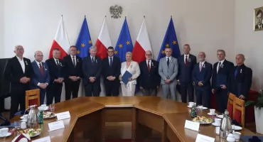Burmistrz Gąsawy, były burmistrz Szubina i wiceprzewodniczący Rady Miejskiej w Żninie odznaczeni za zasługi dla samorządu