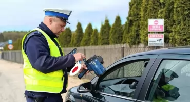 W piątek 76 kierowców na terenie powiatu żnińskiego jechało zbyt szybko. Policja mówi stop brawurowej jeździe