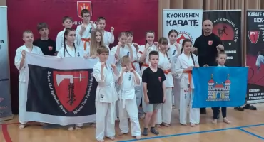 Piękny sukces karateków ze Żnina na mistrzostwach województwa: 11 medali