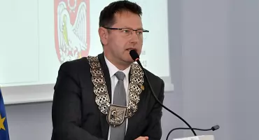 Burmistrz Szubina Mariusz Piotrkowski ma wotum zaufania oraz absolutorium budżetowe, ale i jeden głos sprzeciwu 
