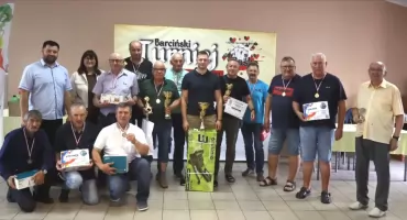 Radosław Jabłoński z Janowca Wlkp zwycięzcą II Turnieju w Baśkę o Puchar Burmistrza Barcina (zdjęcia)