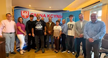 Rowerzyści z kcyńskiej gminy odebrali nagrody za udział w akcji „Rowerowa Stolica Polski”.