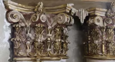 Ołtarz w żnińskiej farze wciąż pięknieje. To już trzeci, ale nie ostatni etap jego konserwacji