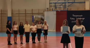 Rozpoczęcie nowego roku szkolnego w żnińskiej dwójce (zdjęcia)
