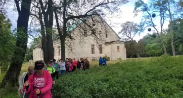 Tam gdzie park otula pałac - za nami kolejne wspólne działanie
