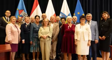 - Nie trzymać urazy! - Siedem par z gminy Żnin otrzymało medale za Długoletnie Pożycie Małżeńskie