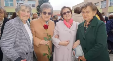 Podwójny jubileusz w ZS w Barcinie: 40 lat na ul. Artylerzystów i 60 lat na ul. Polnej (zdjęcia+film)