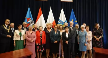 Medale prezydenckie dla złotych jubilatów - Żnin 17 października godzina 11.00 (zdjęcia)