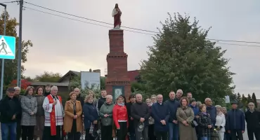 Poświęcenie odnowionego pomnika Najświętszego Serca Pana Jezusa w Wolicach (zdjęcia + film)